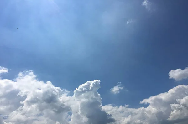 Beau Ciel Bleu Avec Fond Nuageux Nuages Ciel Ciel Avec — Photo