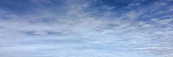 Прекрасне Блакитне Небо Фоном Хмар Небесні Хмари Небо Хмарами Погода — стокове фото