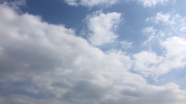 เมฆท สวยงามก นหล องฟ เมฆ อากาศธรรมชาต เมฆส องฟ เมฆและดวงอาท — วีดีโอสต็อก