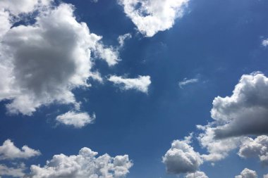 Bulutlar, gökyüzü mavisi arka plan. bulut mavi gökyüzü.