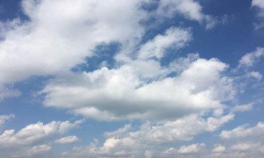 Bulutlar, gökyüzü mavisi arka plan. bulut mavi gökyüzü.