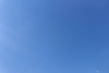 bulutlar gökyüzü, mavi arka plan. bulut mavi gökyüzü ve güneş.