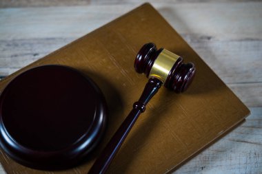 Hukuk ve Justive, altın bokech arka plan