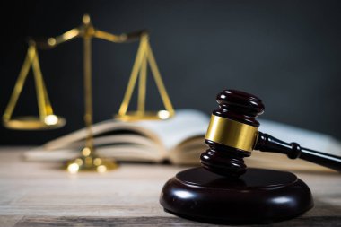 Hukuk ve Justive, altın bokech arka plan