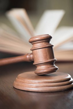 Hukuk sembollerde Avukatlık Bürosu