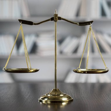  Avukatlar adaletin terazisi ile oda ofis