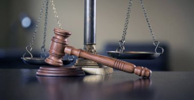  Avukatlar, adalet ve tahta tokmak pullarla oda ofis