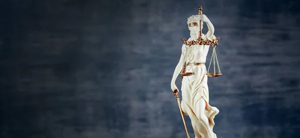 Escultura Cego Themis Segurando Balanças Vazias Deusa Grega Mitológica Símbolo — Fotografia de Stock