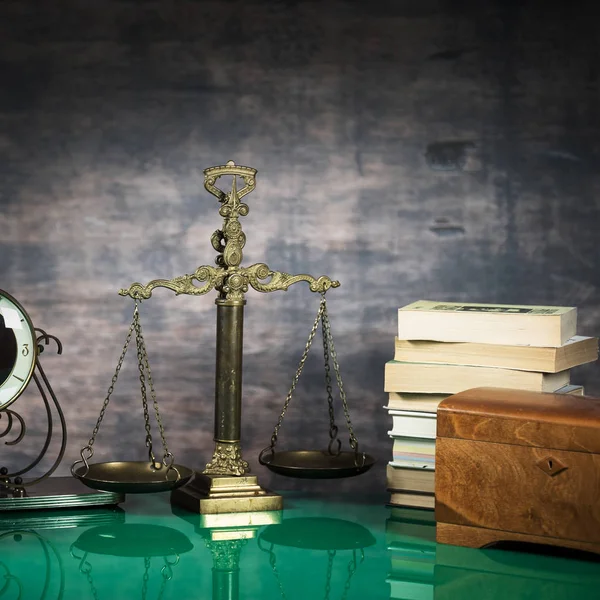 Koncepcja Prawa Sprawiedliwości Symbolami Prawa — Zdjęcie stockowe