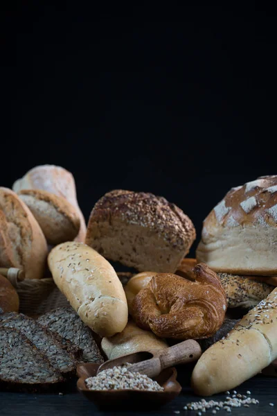 Auswahl Frischem Hausgemachtem Brot Und Gebäck — Stockfoto