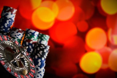 Casino arka plan, rulet tekerleği hareket oyun masada poker fişleri