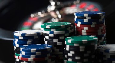 Renkli oyun poker yongaları yakın