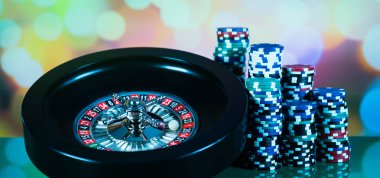  Casino arka plan, rulet tekerleği hareket oyun masada poker fişleri