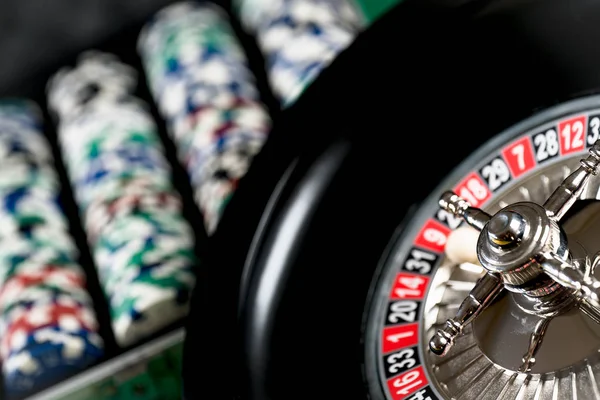 Pozadí Kasino Poker Žetony Herní Stůl Kolo Rulety Pohybu — Stock fotografie