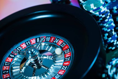 Casino arka plan, rulet tekerleği hareket oyun masada poker fişleri
