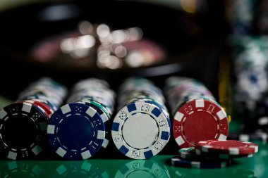 Renkli oyun poker yongaları yakın