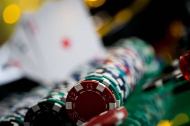 Arka planda kartlarla fiş oynamanın kapatılması