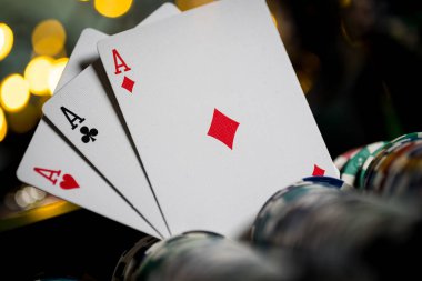 Beyaz iskambil kartlarının kapatılması