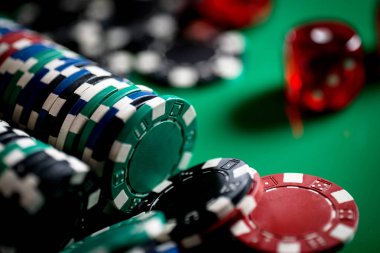 Renkli oyun poker yongaları yakın