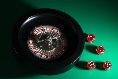  Casino arka plan, rulet tekerleği hareket ve zar küpleri