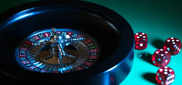 Casino Hintergrund Roulette Rad Bewegung Und Würfel — Stockfoto