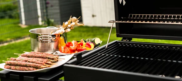 Aptit Retande Räkor Och Kött Med Grönsaker Matlagning Grillen — Stockfoto