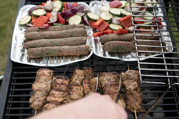 Carne Apetitosa Com Legumes Frescos — Fotografia de Stock