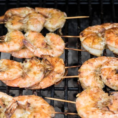 Baharat ile iştah açıcı taze karides