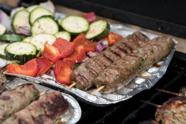 Taze sebze ile iştah açıcı et