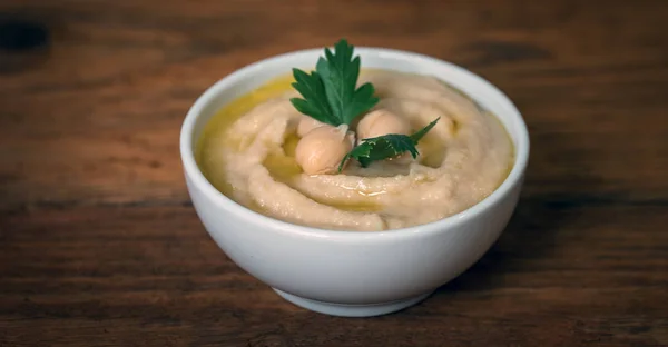 Hummus Con Garbanzos Frescos Perejil Salsa Tradicional Levantina — Foto de Stock