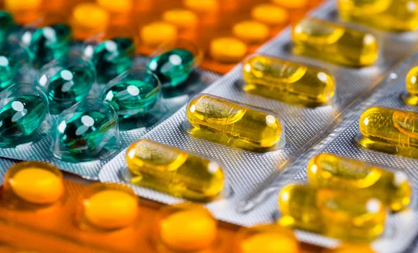 Közelkép Színes Tabletták Kezelés — Stock Fotó