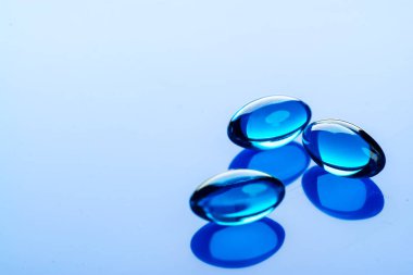 Renkli hap tedavisi için yakın çekim.