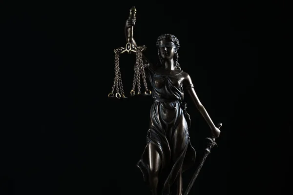 Statua Della Dea Cieca Themis Sfondo Sfocato — Foto Stock