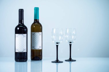 Kırmızı ve beyaz şarap, alkollü içecekler.
