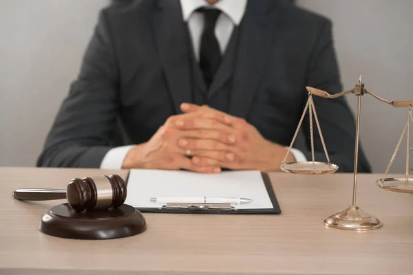 Judge Working Sitting Wooden Table — Stock Photo, Image