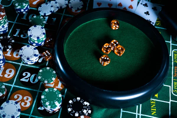Pokerchips Mit Roulette Glücksspielkonzept — Stockfoto