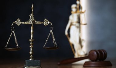 Hukuk ve Adalet, Kör Tanrıça Themis 'in Heykeli.