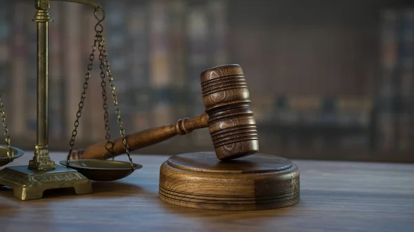 Νόμου Και Δικαιοσύνης Σύμβολα Ξύλινο Τραπέζι Θολή Βιβλία Φόντο — Φωτογραφία Αρχείου