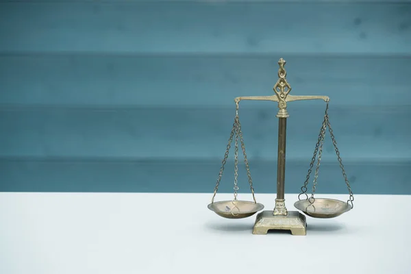 Närbild Balansvågar Viktbalans Begreppet Lag Och Rättvisa — Stockfoto