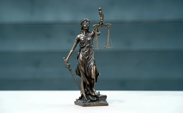 Statua Sprawiedliwości Zbliżenie Figury Lady Sprawiedliwości Lub Sprawiedliwości — Zdjęcie stockowe