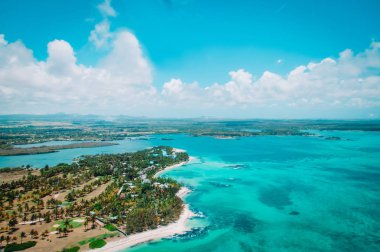 Mauritius'ta golf sahası, havadan manzaralı lüks tesis