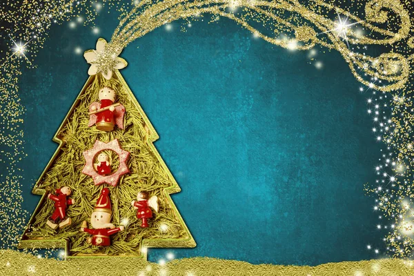 Χριστούγεννα Ευχετήριας Κάρτας Χαριτωμένο Χριστουγεννιάτικο Δέντρο Ξύλινες Φιγούρες Και Αστέρι — Φωτογραφία Αρχείου