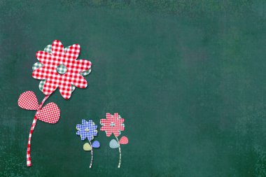 Kumaş çiçek tasarım. Anne ve çocuk kavramı.