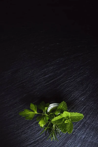 Menu background, herbs with blank. — Stock Photo, Image