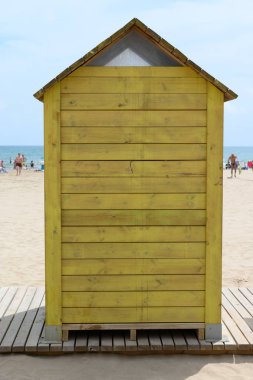 Beach_huts_Cullera_stock_pictures