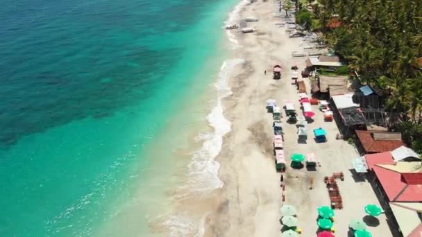 Fantastisk antenn drönare video av tropisk strand på ön Bali. — Stockvideo