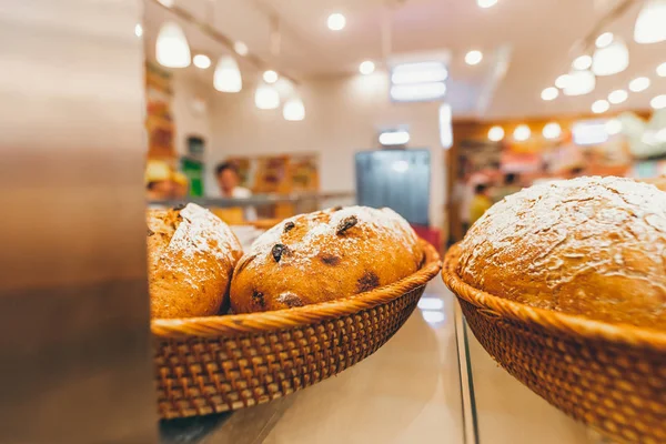 Fechamento de pão na padaria. Pão fresco. Fundo de pão orgânico. Ilha de Bali . — Fotografia de Stock