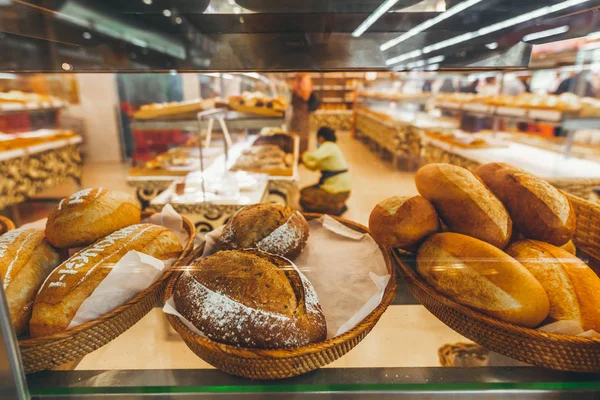 Closeup of bread in the bakery shop. Fresh bread. Organic bread background. Bali island. — Stock Photo, Image