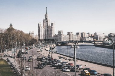 Moskova, Rusya-Mayıs 19, 2019: Kotelnicheskaya Embankment. Moskova, Rusya. Cityscape.