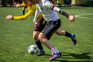 Moskova, Rusya - 24 Ağustos 2019: Oyunda futbolcular. Moskova Amatör Ligi.